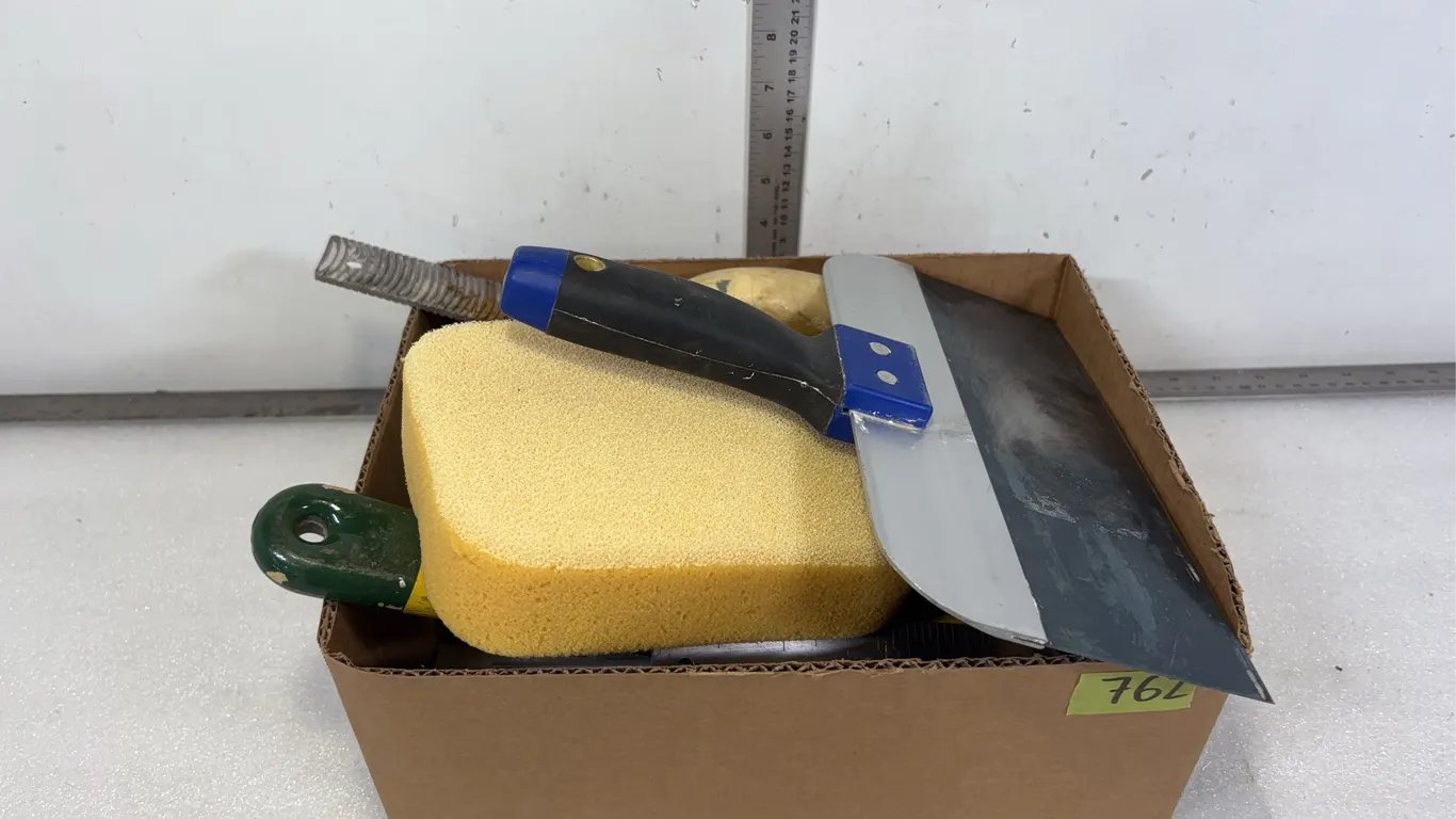 Assortment of Tools, Push Stick, Measuring Tape, Paint Scraper, Sponge, Ect *Unreserved*