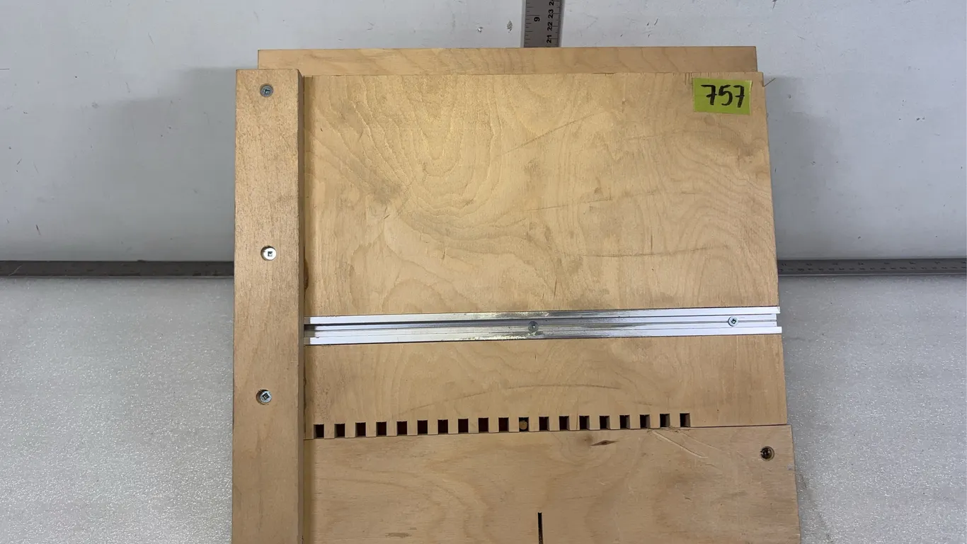 Slot Cutting Jig, Approx. 14'x11"x9", 4-in-1 Box Building Sled Jig *Unreserved*