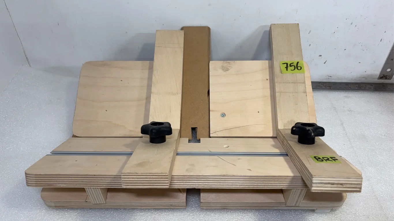 Router Table Dovetail Key Jig, Approx. 16"x13”x5” *Unreserved*