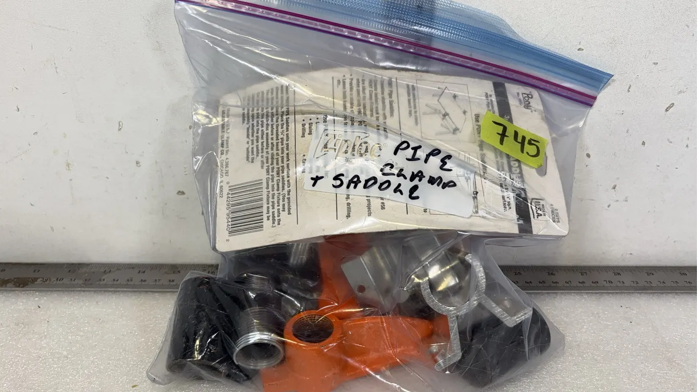 Pipe Clamp Fixtures & Saddle Assortment, Approx. 8 Pieces *Unreserved*