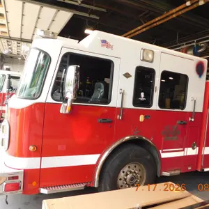 (#4102) 2010 Smeal Spartan Gladiator Fire Truck