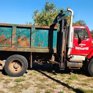 2000 International 2674 Dump Truck