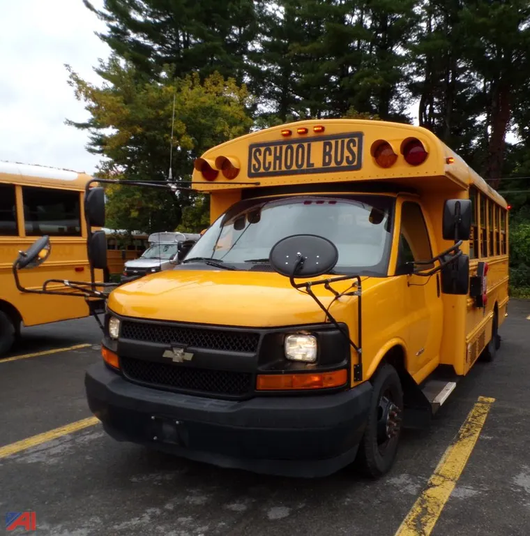 2017 Thomas Express Minotour School Bus