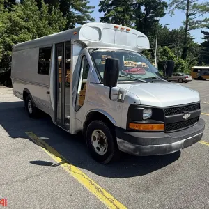 2008 Chevy Express Bus