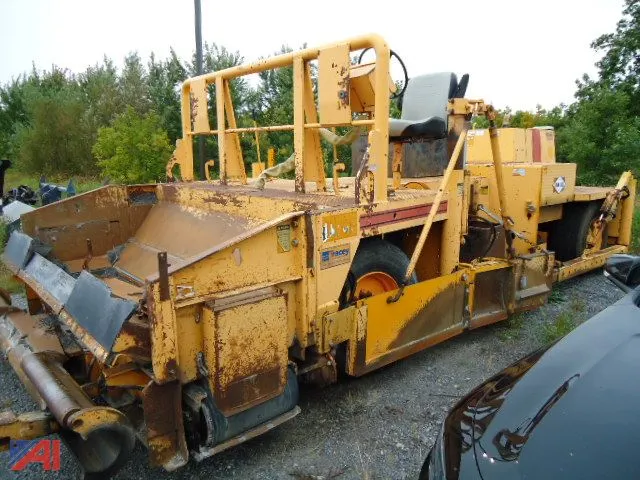 2014 Blaw Knox RW100-A Shoulder Machine