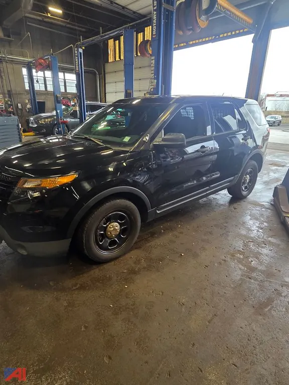 2015 Ford Explorer SUV/Police Vehicle