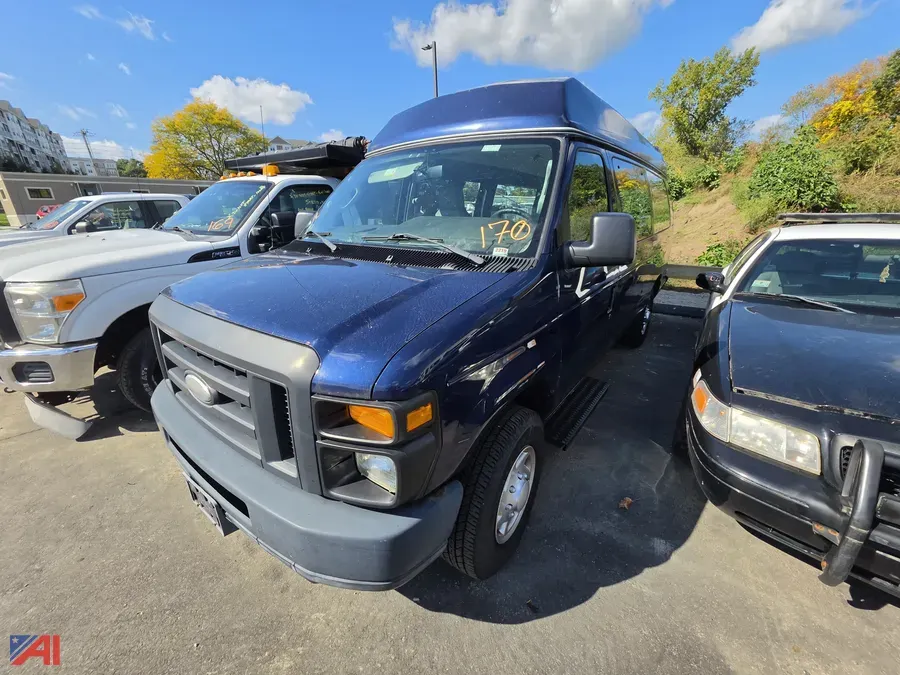 2014 Ford E-250 Wheelchair Van (HP1050)