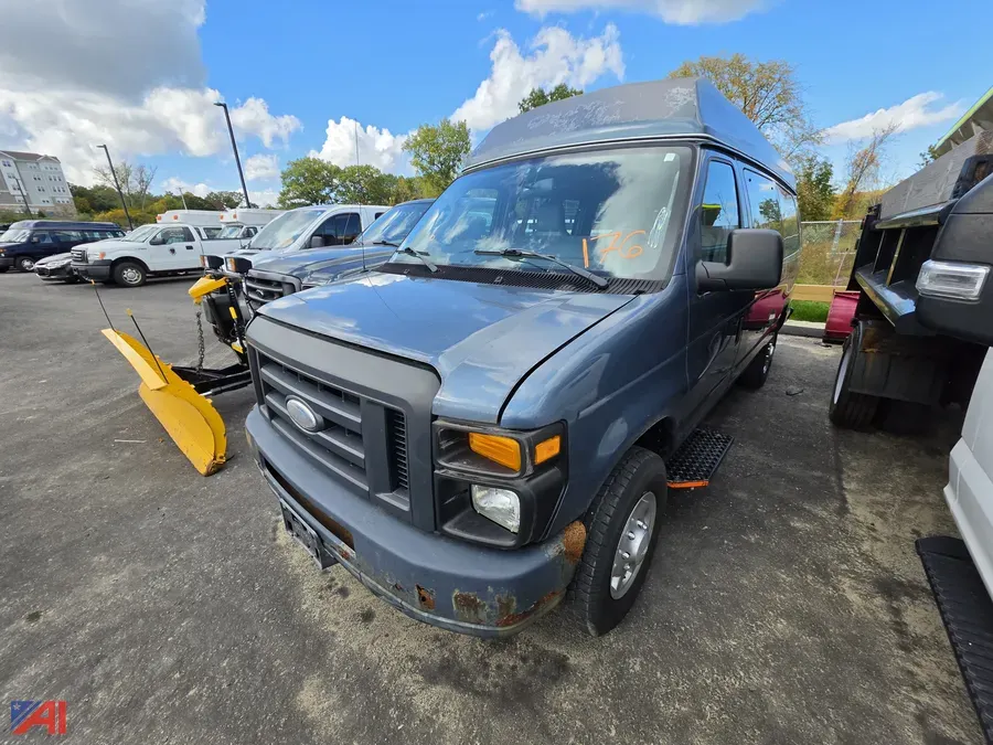 2014 Ford E-250 Wheelchair Van (HP1051)