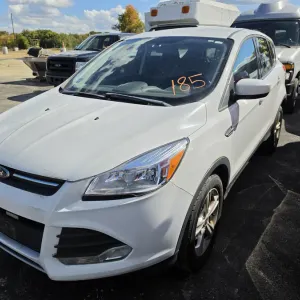2015 Ford Escape SUV (E944)