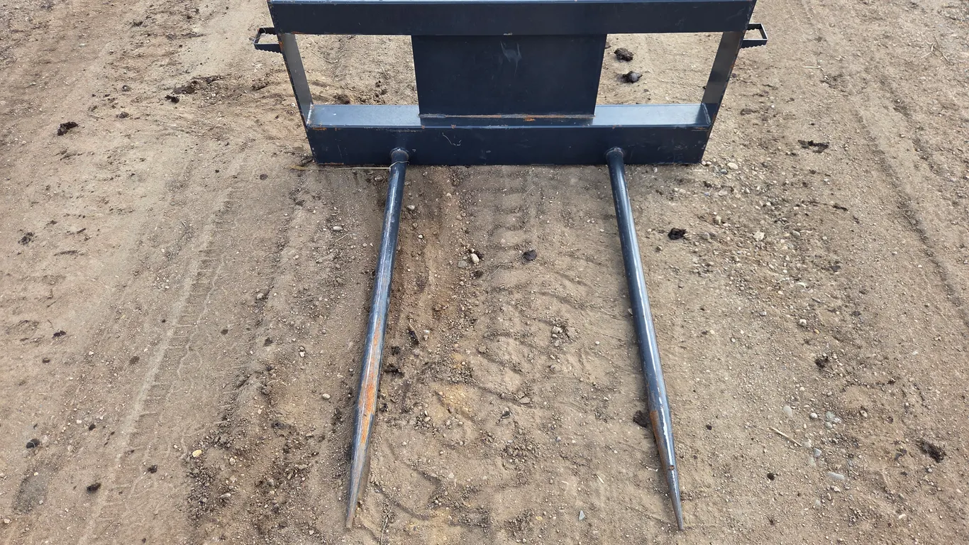 Bale Spear, Skid Loader Quick Attach. This Item is Located in South Dakota, Therefore South Dakota S
