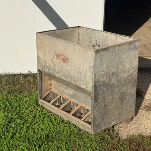 Smidley Steel Feeder, 20 X 30 X 30 High