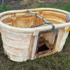 Poly Hog Water Tank With Heater And Float
