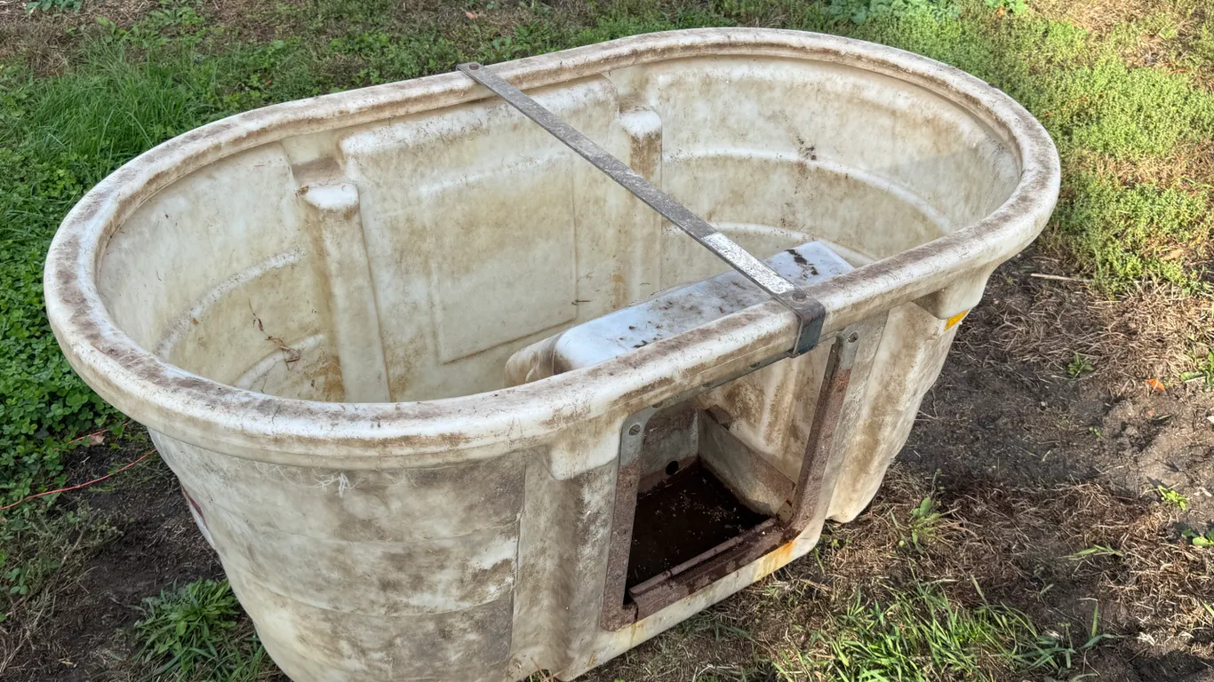 Poly Hog Water Tank, Missing Check Valve For Float
