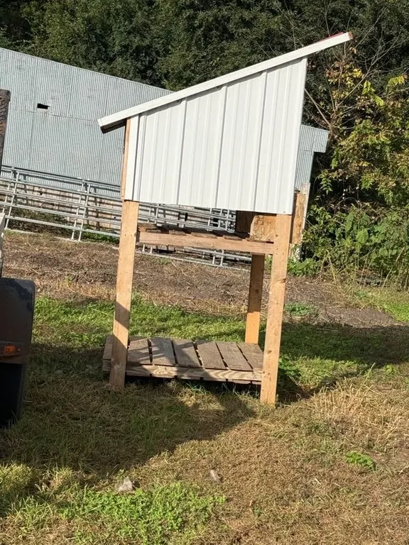 Vegetable Farm Stand With Metal Roof