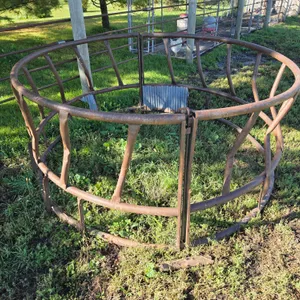 Round Tube Bale Feeder, 2 Piece