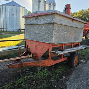 Heider Model 2 Galvanized Auger Wagon, 540 PTO, 7.50-18 Tires on 6 Bolt Rims, Cover, Wood Side Steps