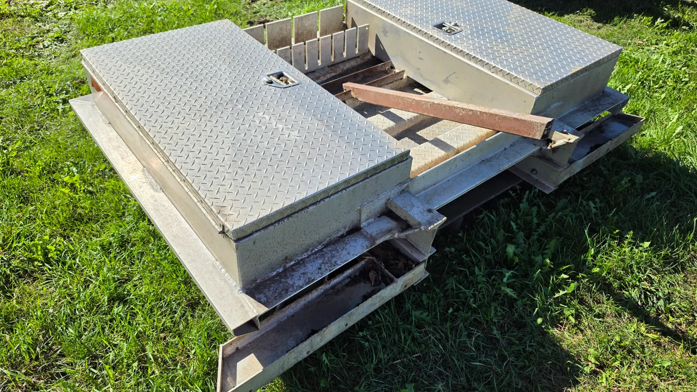 Aluminum Headache Rack