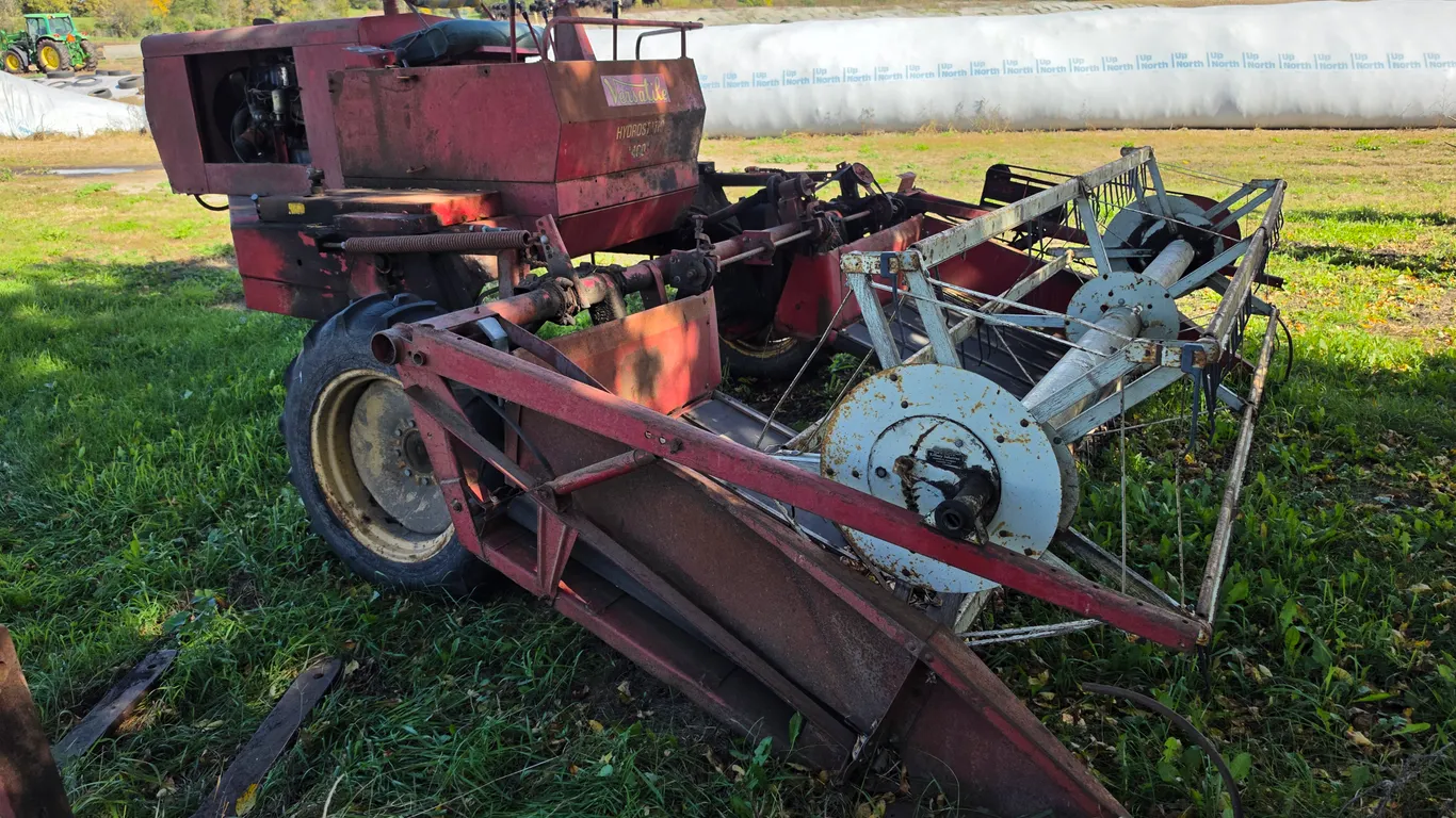 Versatile Hydrostatic 400 Swather with Ford Engine, Was Used Last Fall and Parked, Limited Loading A