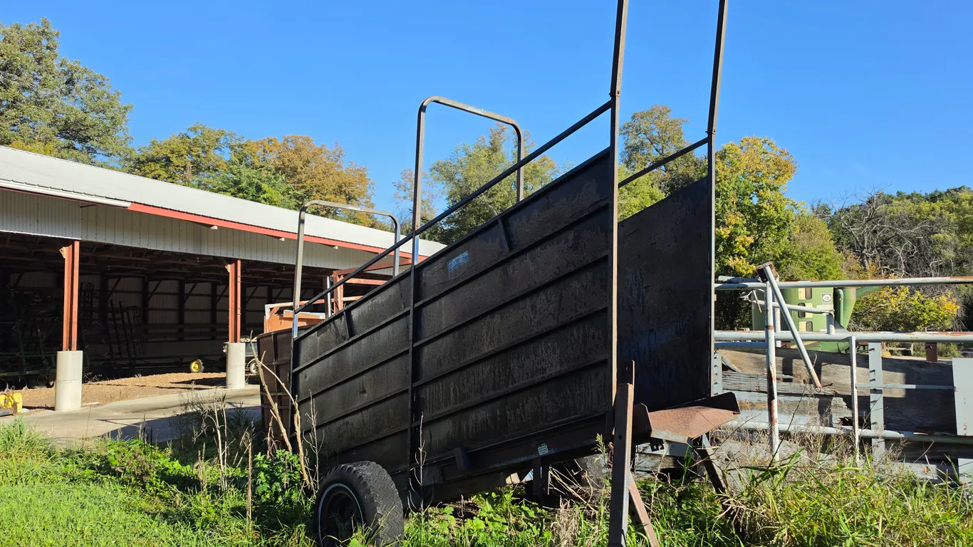 Portable Steel Loading Chute, 15” Tires on 6 Bolt Rims, *Will Need Some Repair to Connect Hitch