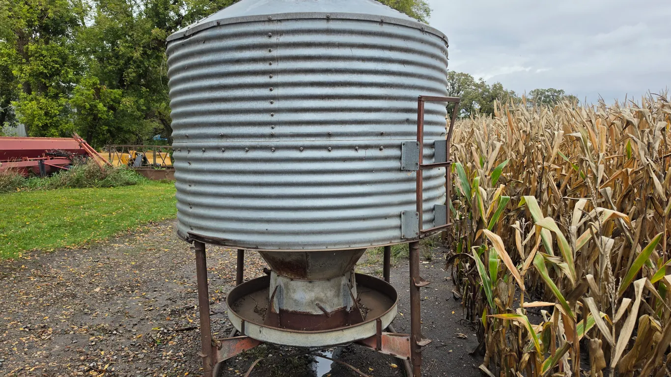 Galvanized Creep Feeder, 2 Ring, Adjustable Opening