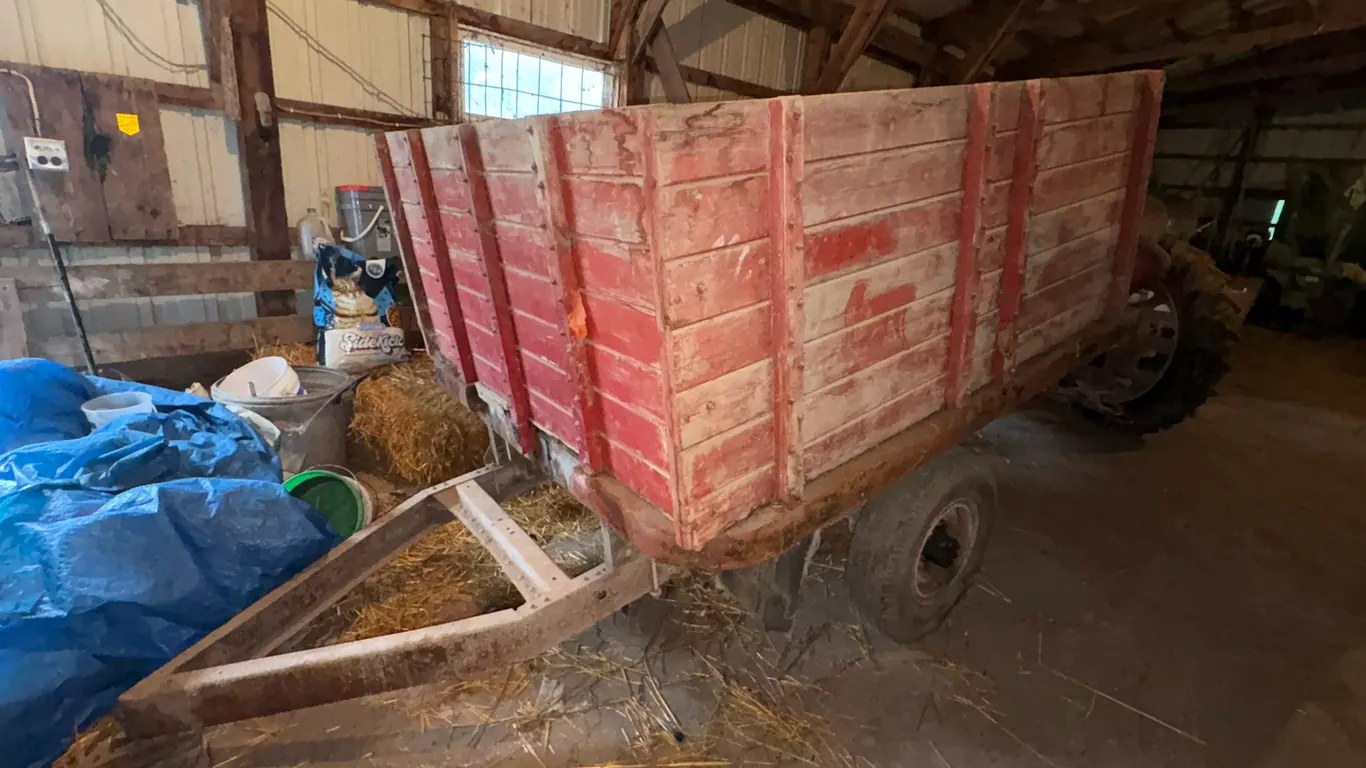 Truck Box Single Axle Trailer, 70”x7.5’x30” Sides, 7.00-15 Tires