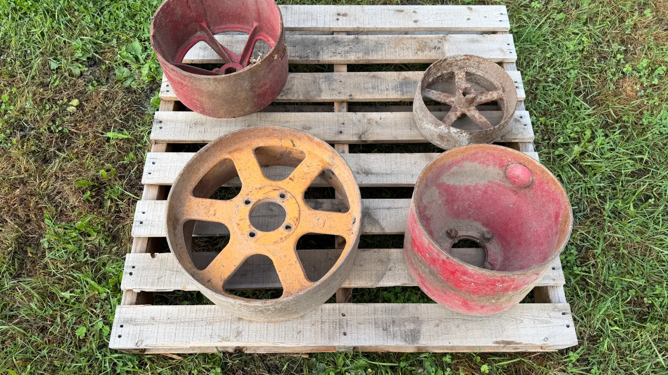 Tractor Pully’s