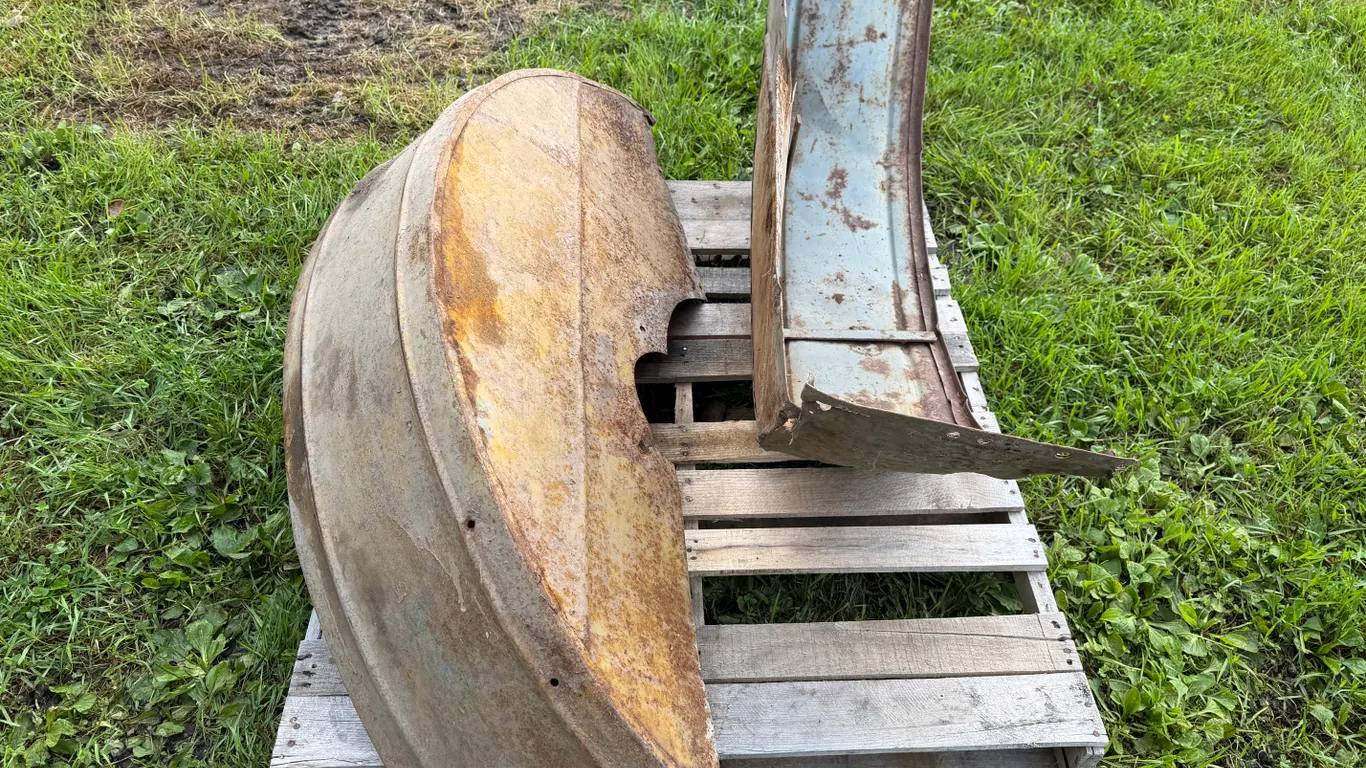 Minneapolis Moline Fenders
