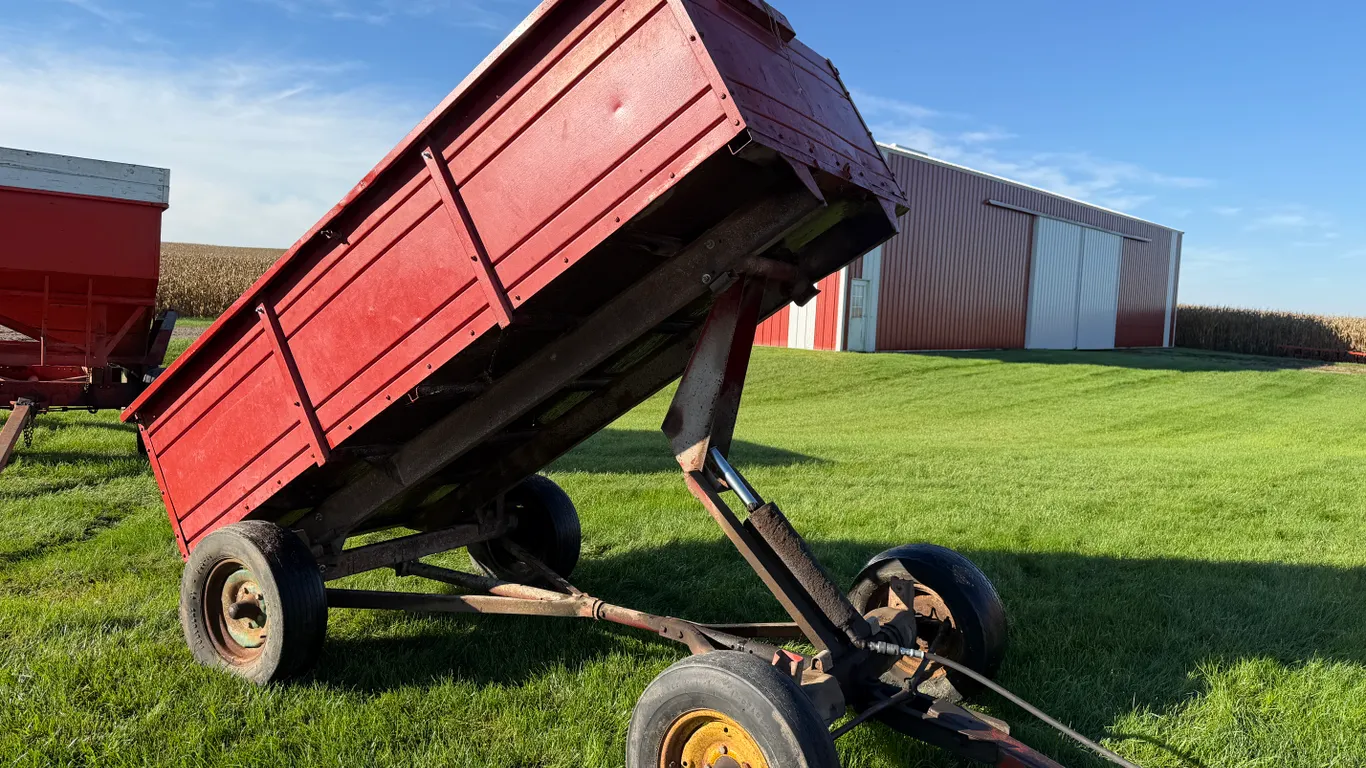 Grain Wagon, Steel Box, End Dump, Tires Hold Air, Hydraulic Lift Works, No Hose Included, Front Left