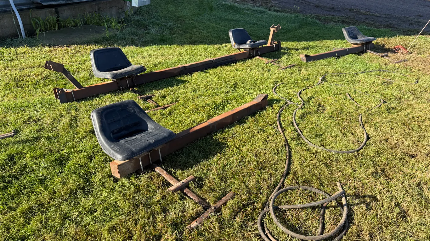 Bean Bar With 4 Seats, Some Hose Included, Special Notes: Loading Available