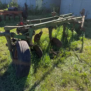 John Deere 5-14 5-Bottom Plow, Some Bad Moldboards, For Parts or Repair