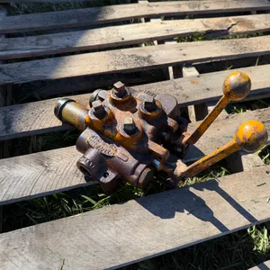 Hydraulic Loader Valve