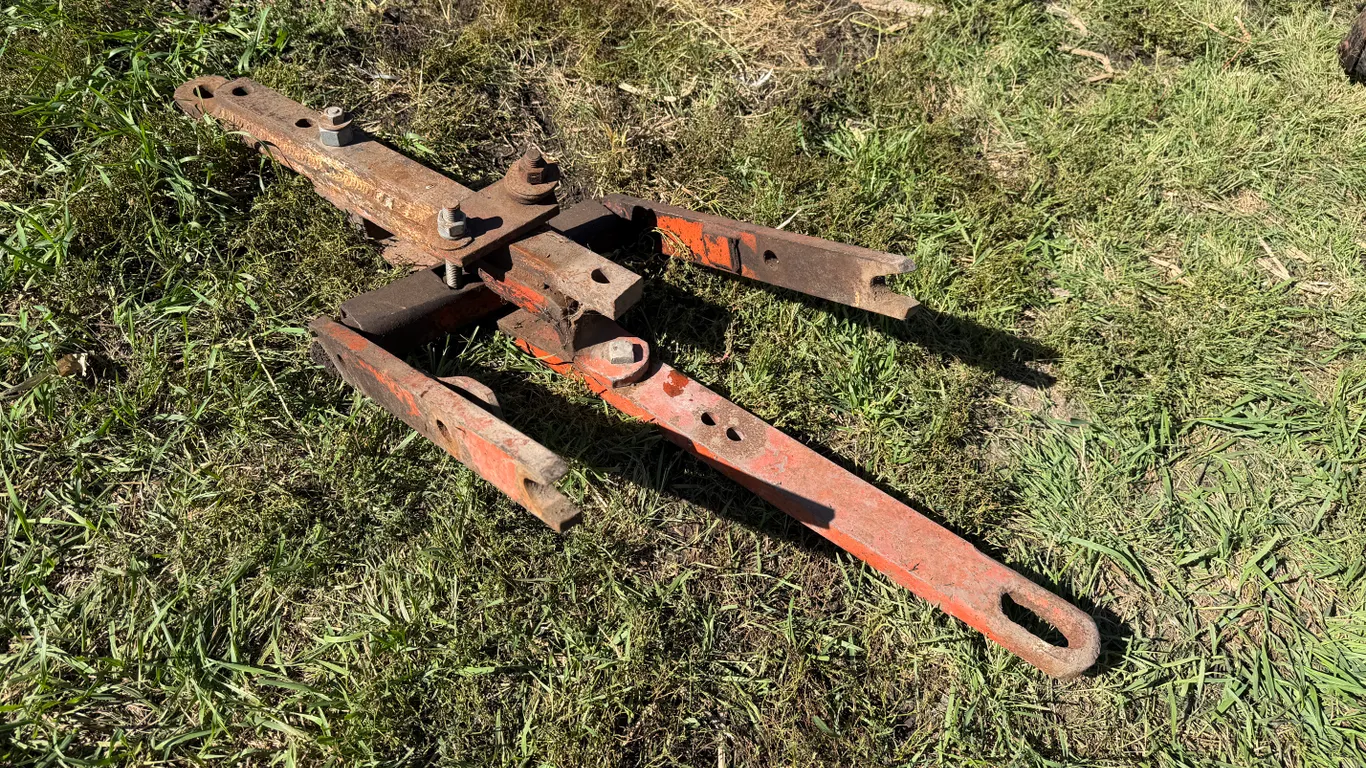 Allis-Chalmers WD-45 Hitch