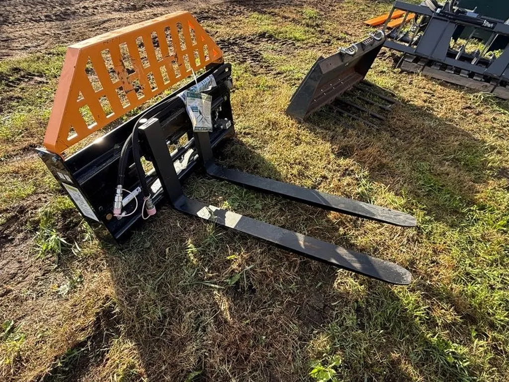Wolverine Hydraulic Pallet Forks, 48" Forks, Hoses & Ends