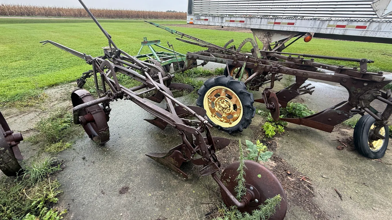 3 Bottom John Deere Plow On Steel Wheels