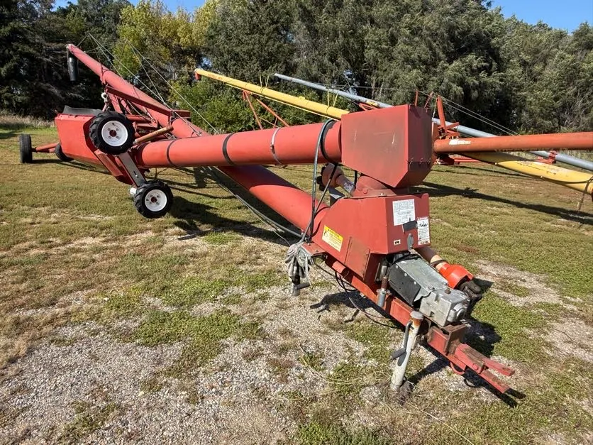 Mayrath 10” X 54’ Auger With Swing Hopper, Motorized Drive, Hydraulic Lift, 540 PTO, SN# 427123