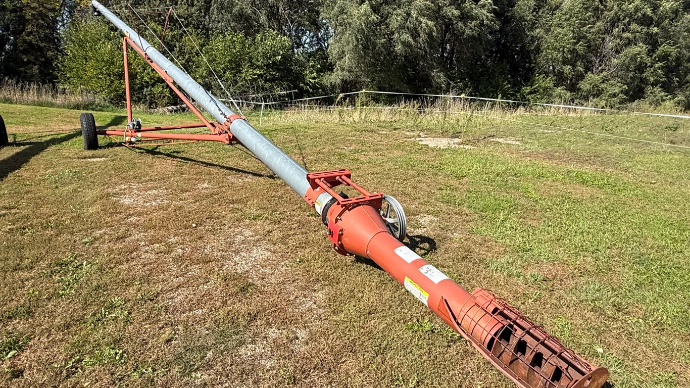 Mayrath 8” X 71’ Auger, Set Up To Use With Electric Motor (No Motor Included) Crank Lift, SN# 910081