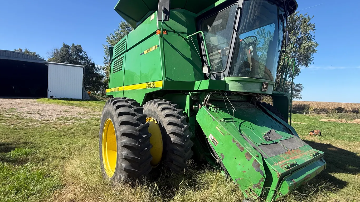 John Deere Model 9610 Maximizer Combine, 480/80R38 Fronts, 14.9 X 24 Rears, 4845 Engine Hours, 3348