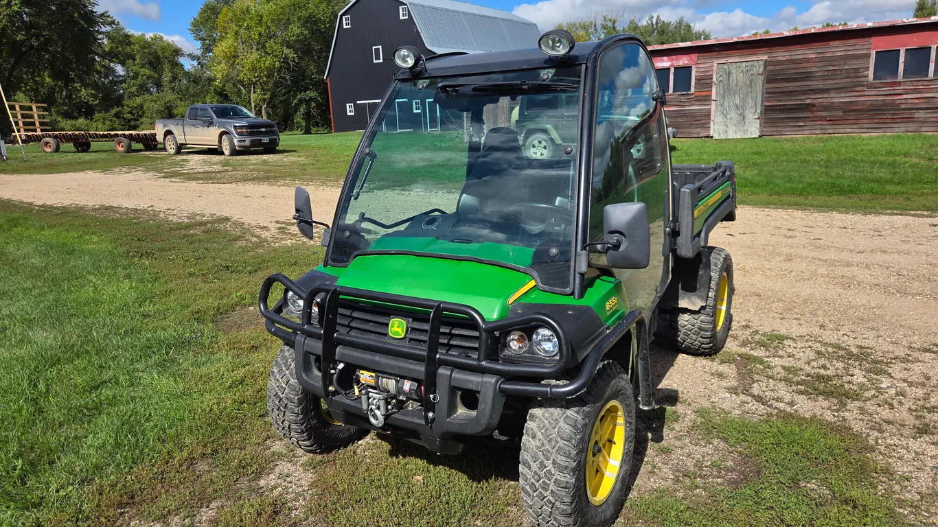 John Deere 855D Gator, Diesel, 29,610 Miles, 2,123 Hours, Power Steering, Front Winch and Receiver H