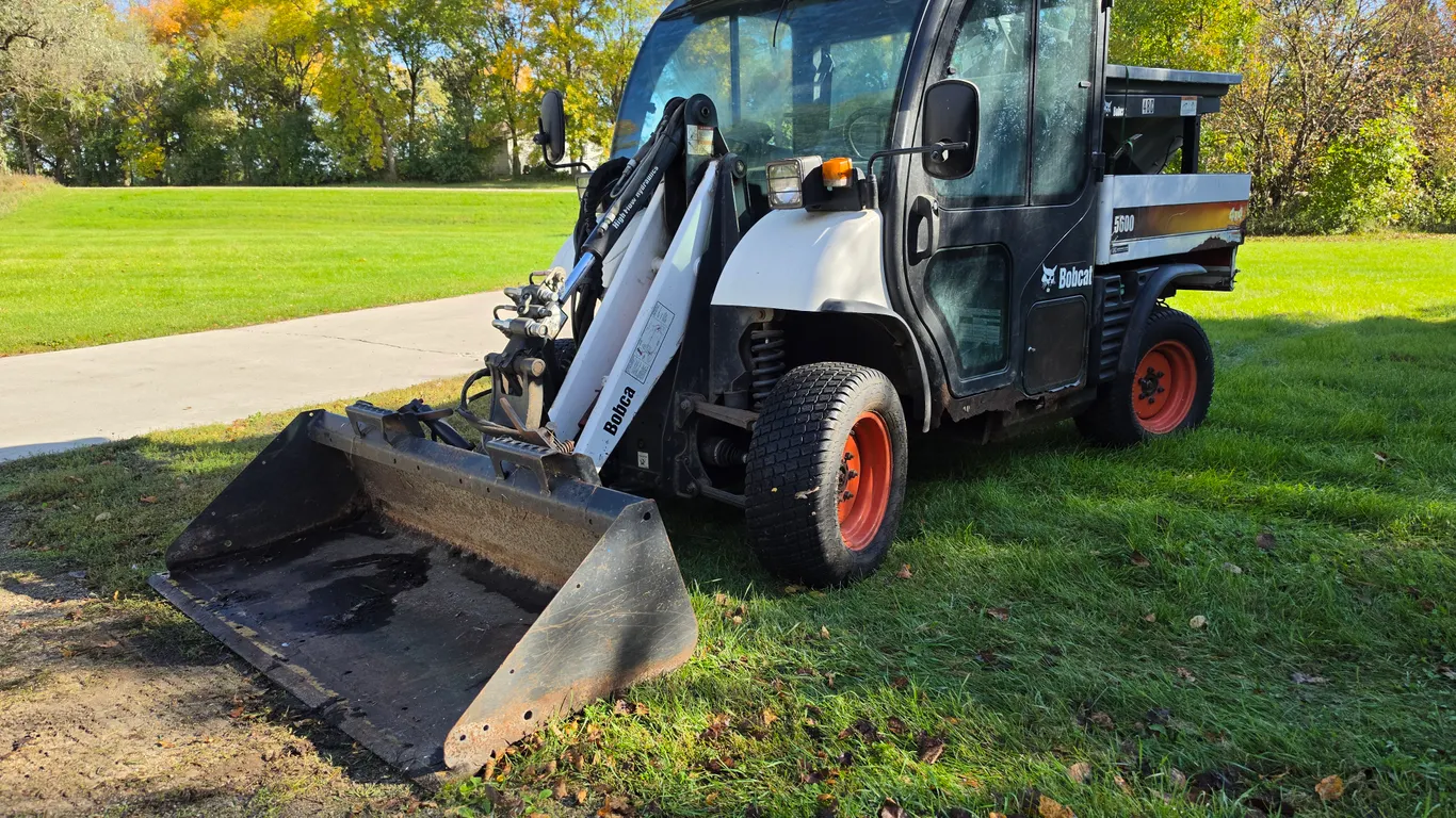 2009 Bobcat Toolcat 5600, 4x4, All Wheel Steer, 2 Speed, High Flow Hydraulic, Hydraulic Quick Tach,