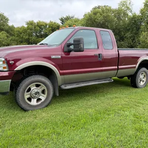 2005 Ford F-350 Super Duty Pickup, Lariat, Extended Cab, Long Box, V10 Triton Gas Engine, 85,945 Act