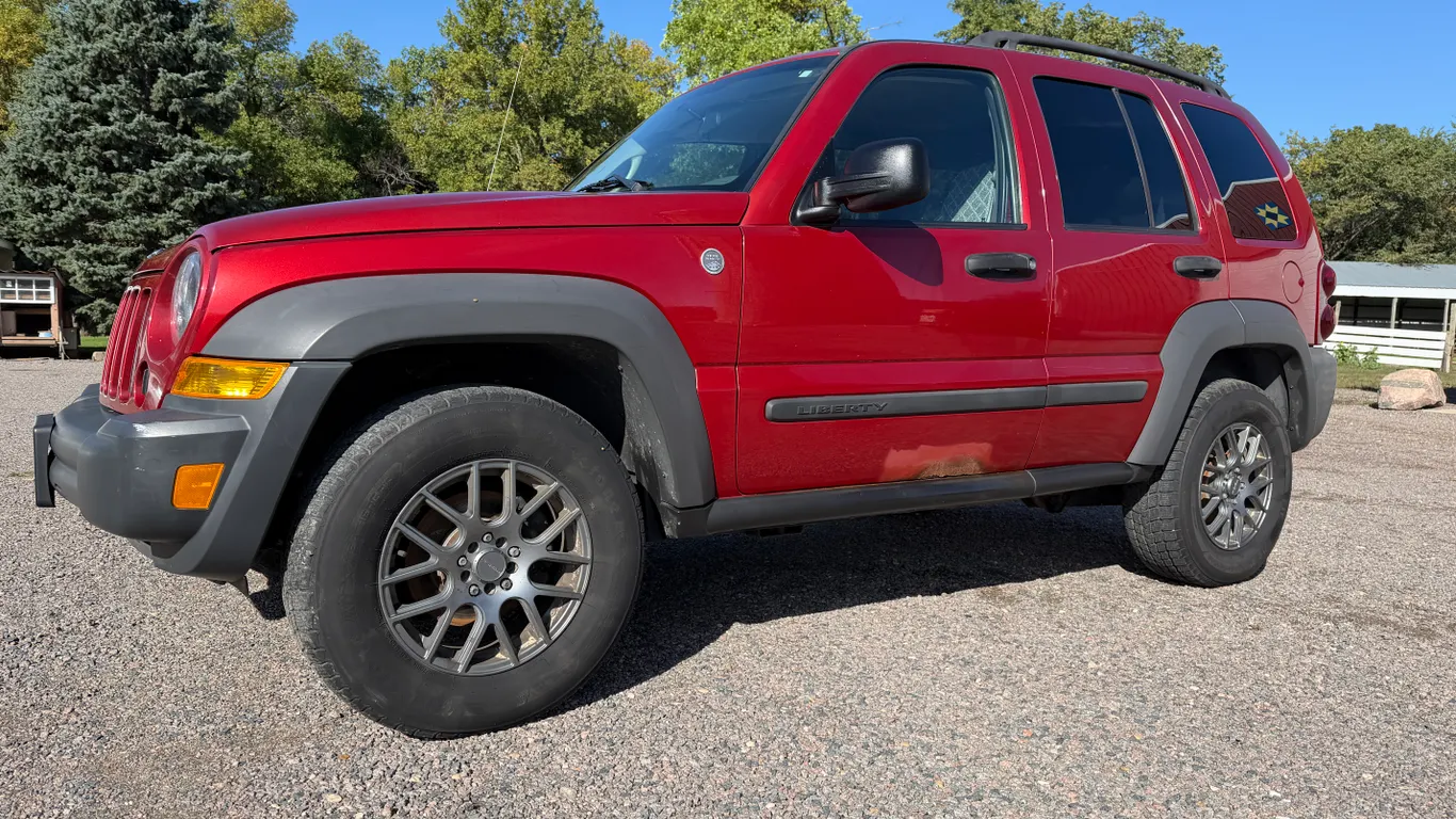 2007 Jeep Liberty, 148,934 Miles, 4 Door, 4-Wheel Drive, New Long Block Engine At 139,000 Miles With