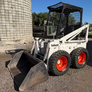 Bobcat 610 Skidloader, 790 Actual Hours, One Family Owner, 55" Bucket, Wisconsin Engine, New Battery