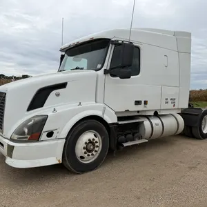 2004 Volvo Sleeper Semi Tractor, 962K Miles, D12 Engine, 10-Speed Eaton Transmission, Engine Brake,A