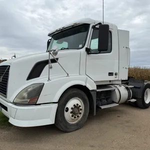 2006 Volvo Semi Tractor, 447K Miles, D12 Engine, Engine Brake, 10-Speed Eaton Transmission, EGR Dele