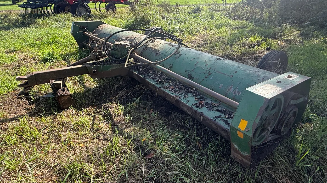 Balzer Model 1400 Stalk Chopper, To Be Sold For Parts. This Item is Located in South Dakota, Therefo