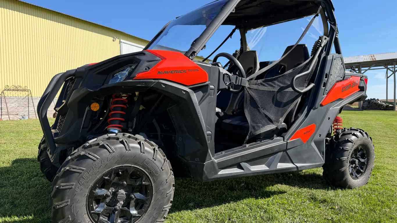 2020 Can-Am Maverick Trail 800 DPS, 1400 Miles, One Owner, Black Sport Roof Kit, Full Front Windshie
