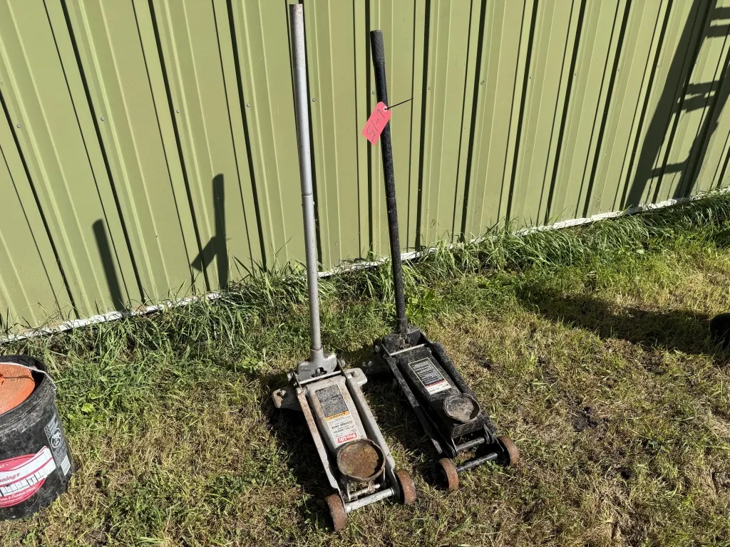 2 Floor Jacks, One Seems To Work Fine, Unsure Of Other (Lot 15)