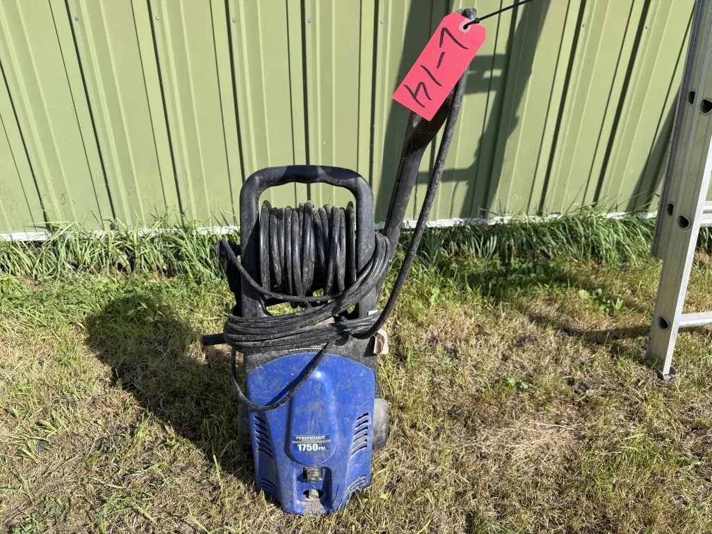 Power Washer 1750 PSI Pressure Washer With Wand (Lot 14)