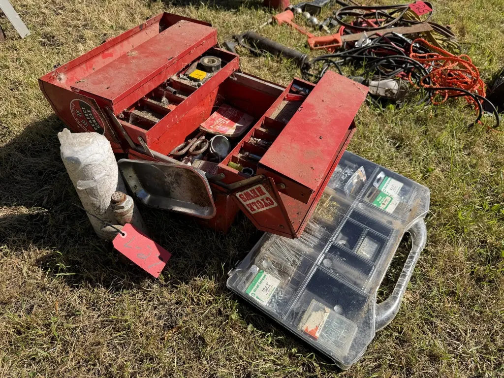 Metal Toolbox With 2-Ton Hydraulic Jack And Assorted Miscellaneous Screws (Lot 27)
