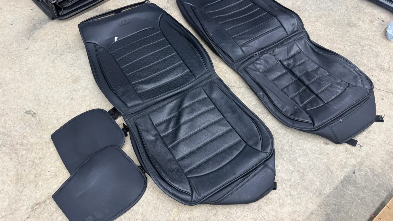 Seat Covers For Bucket Seats That Came Out Of A Ford F150 Pickup